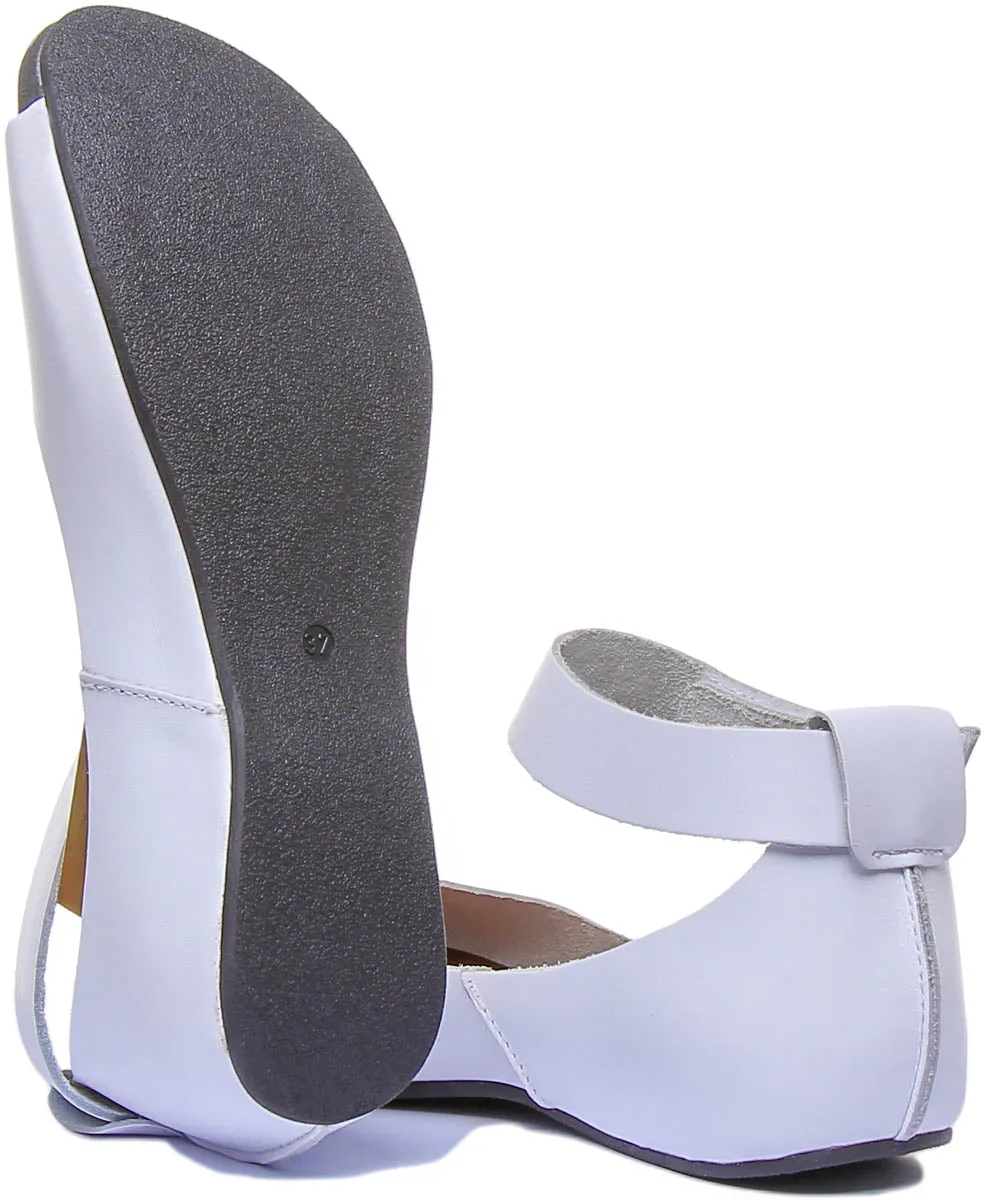 7020 Ankle Strap Peep Toe Sandal In White