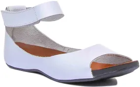7020 Ankle Strap Peep Toe Sandal In White