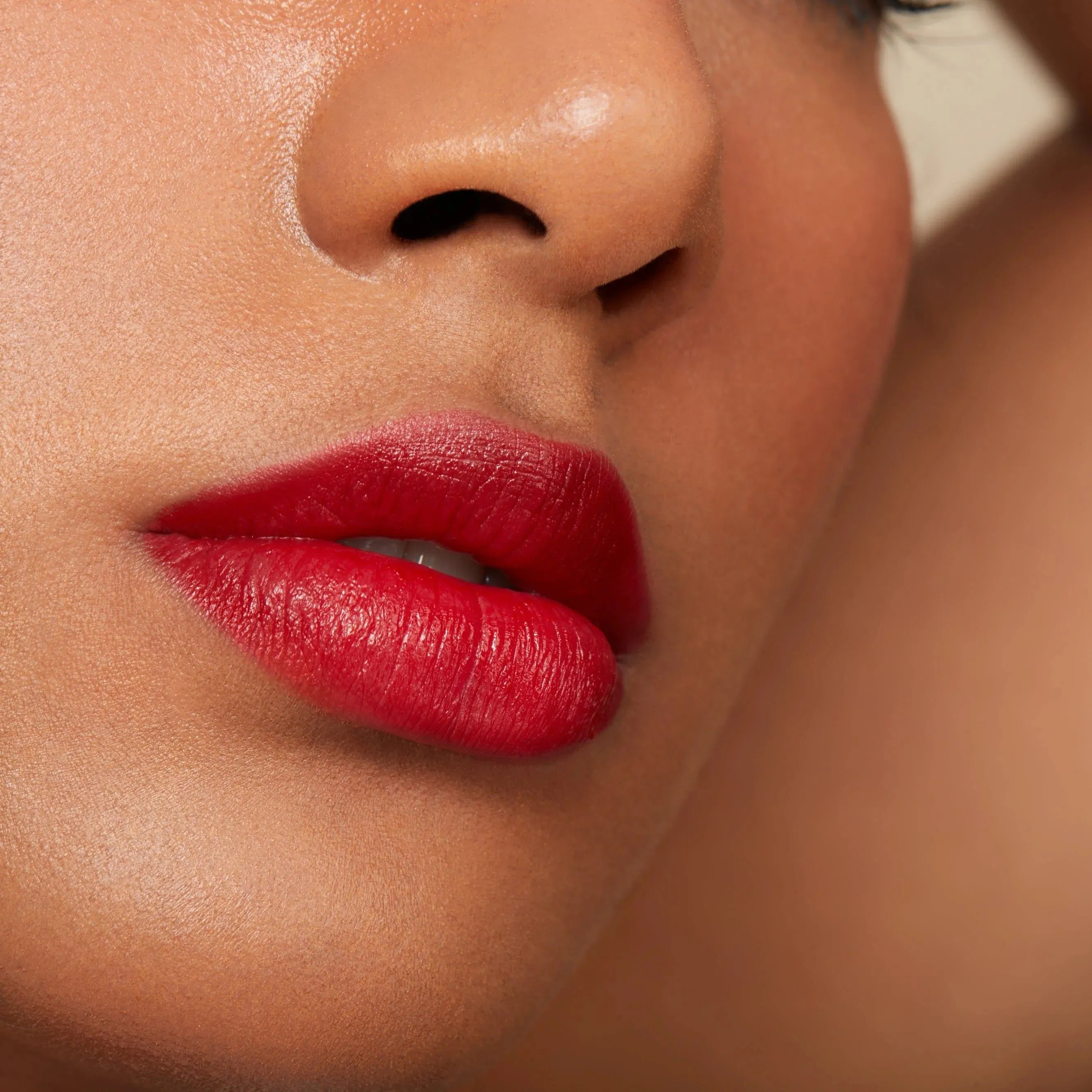 MONIKA BLUNDER - Kissen Lush Lipstick Crayon