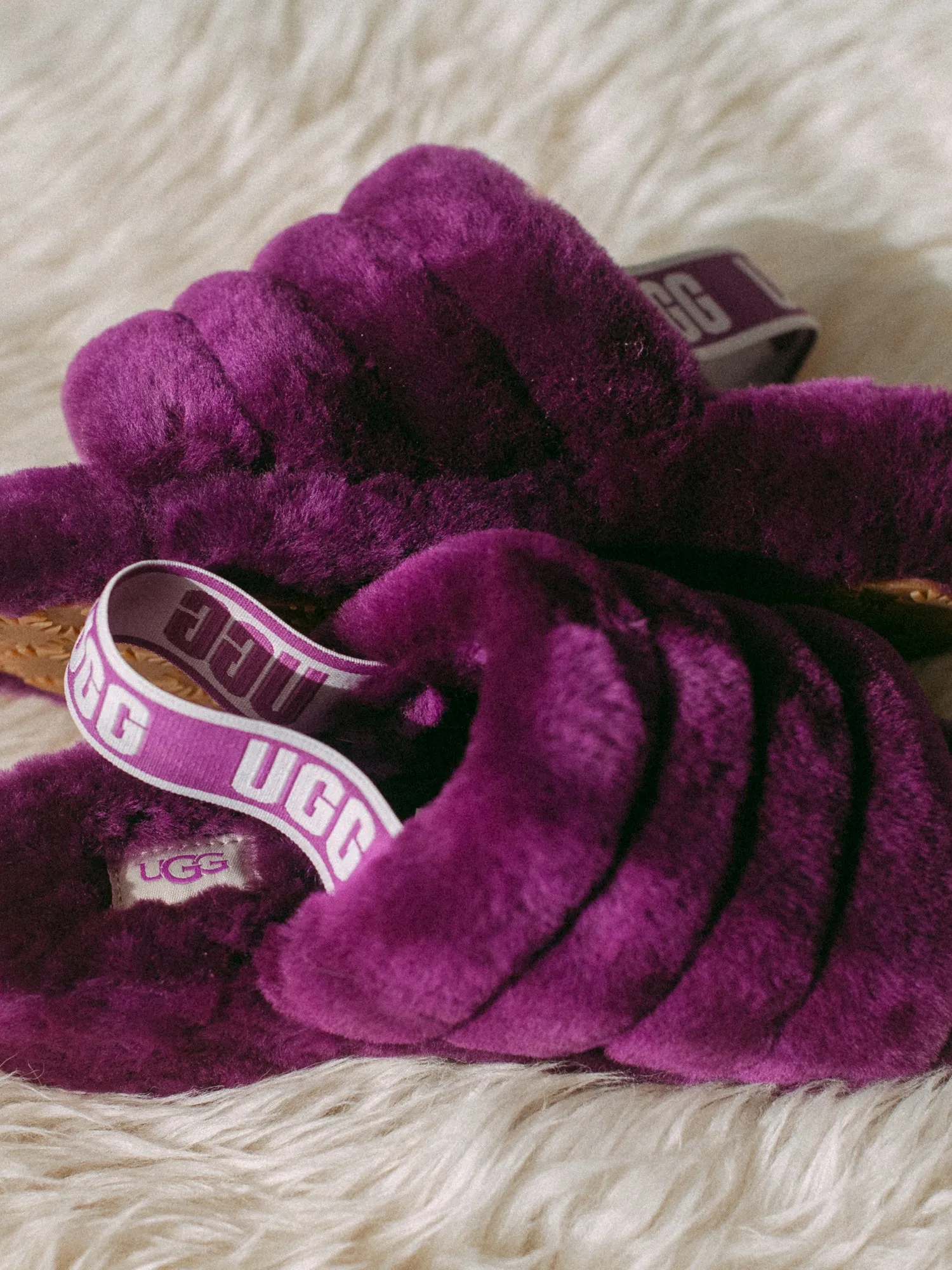 WOMENS UGG FLUFF YEAH SLIDE  - CLEARANCE