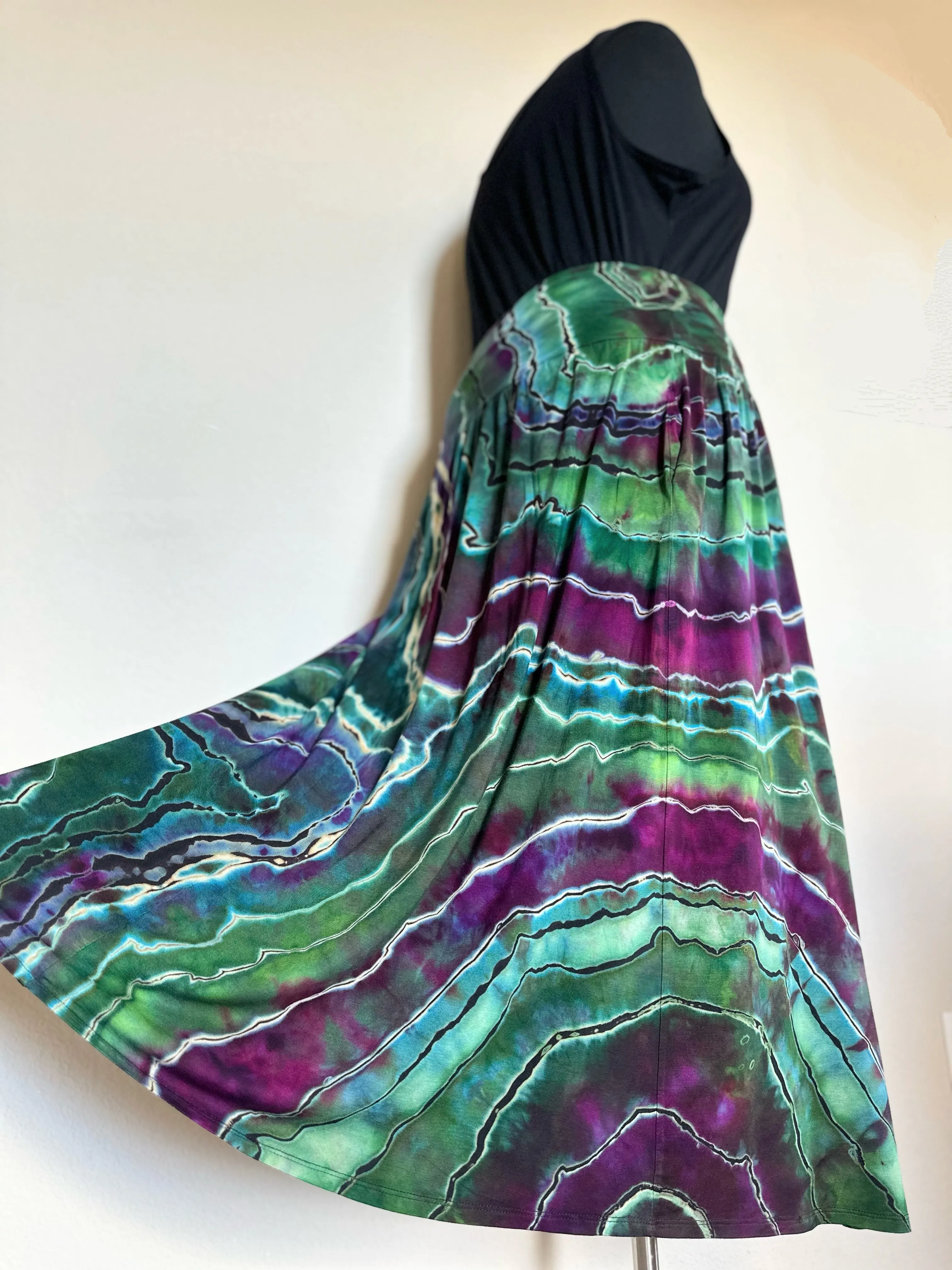 Women’s XL Reverse Geode Maxi Skirt with Pockets in ‘Emerald Berry’