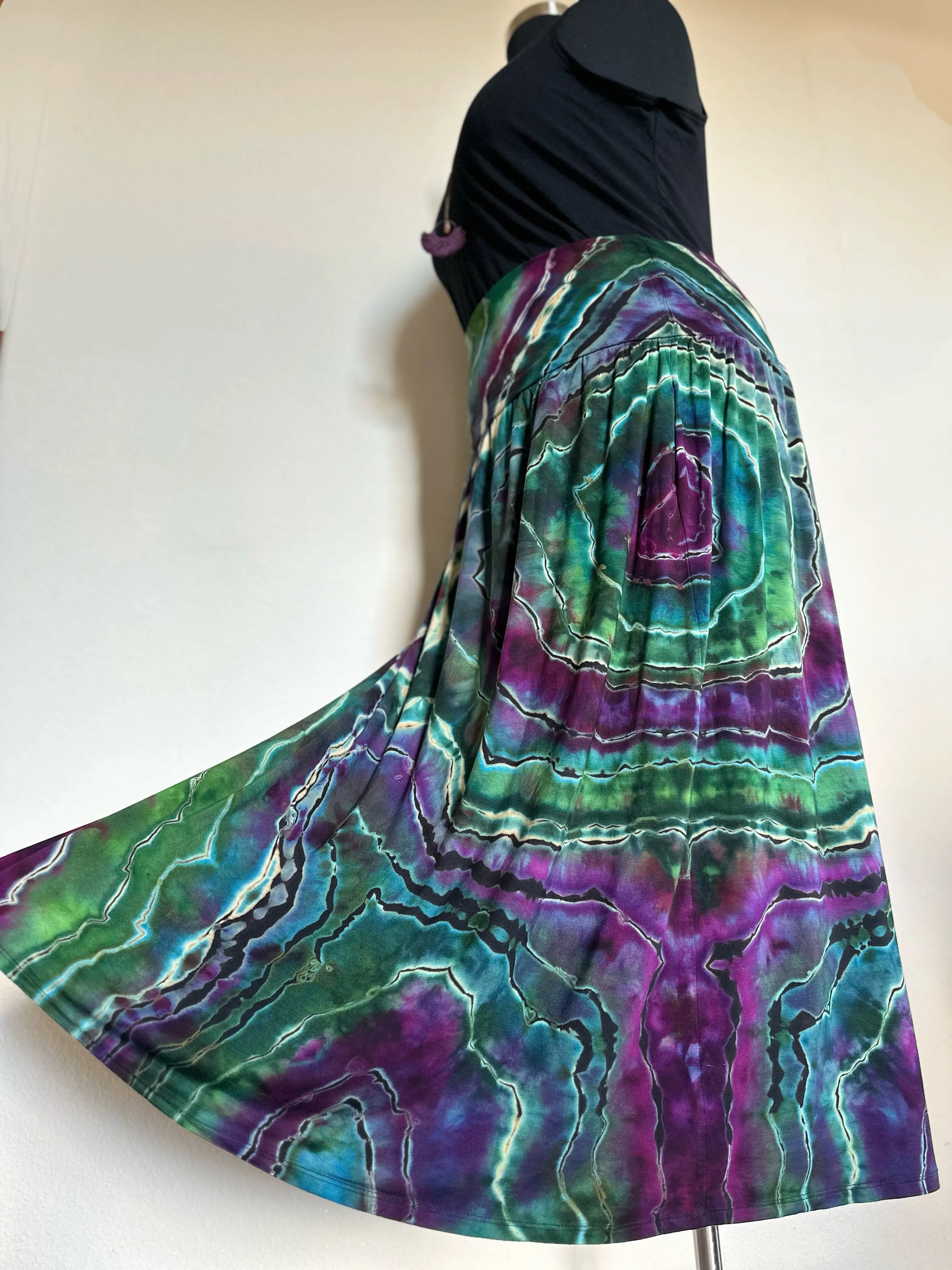 Women’s XL Reverse Geode Maxi Skirt with Pockets in ‘Emerald Berry’
